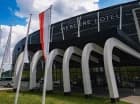 Hotel, choć duży, jest świetnie wkomponowany i nie przytłacza górskiego kurortu