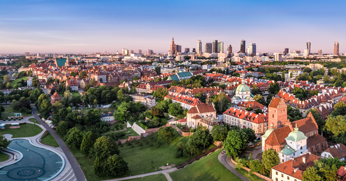 Warszawa, widok z drona na Nowe Miasto